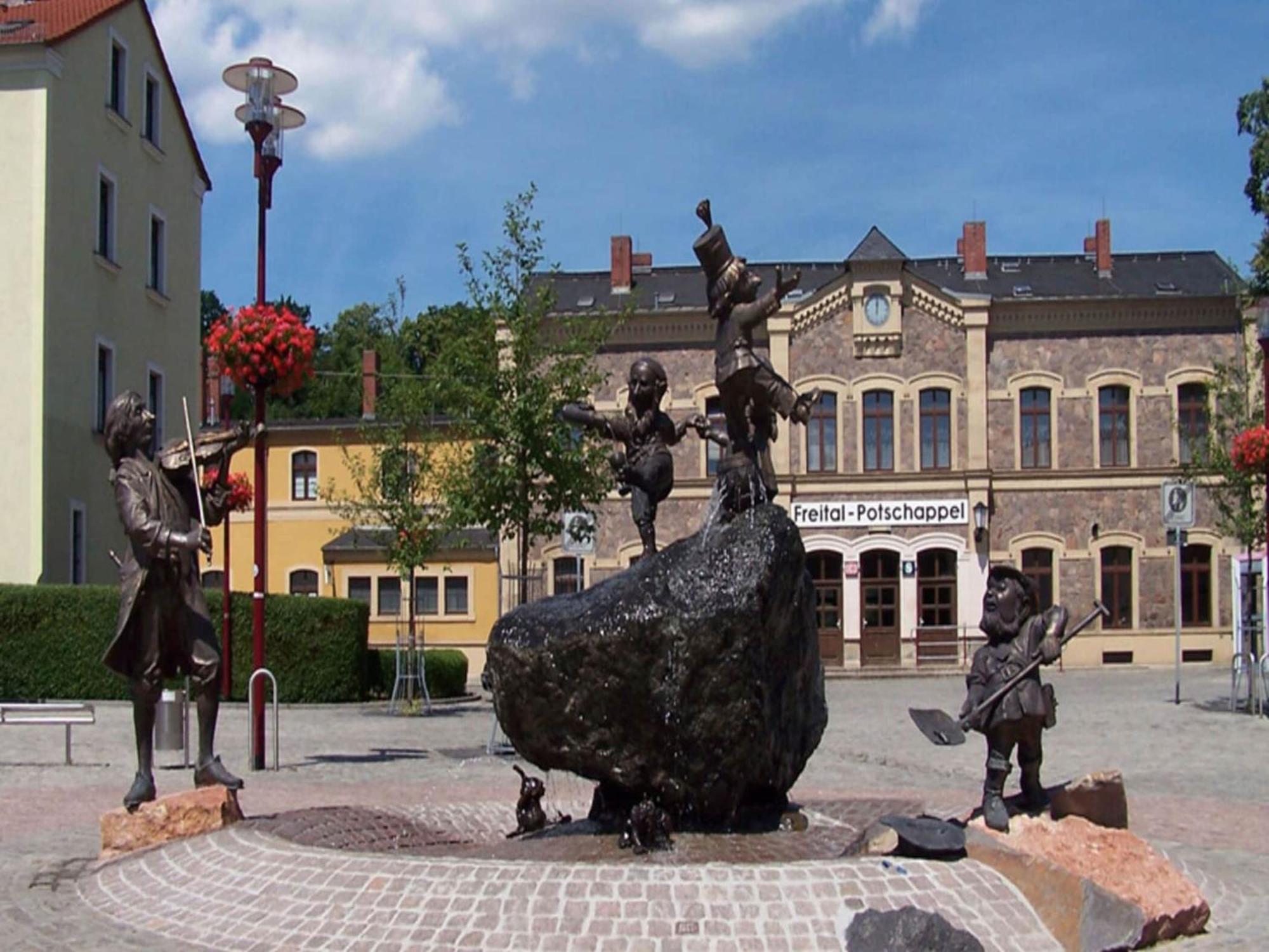 Apartment In Saxony In A Charming Area 弗赖塔尔 外观 照片